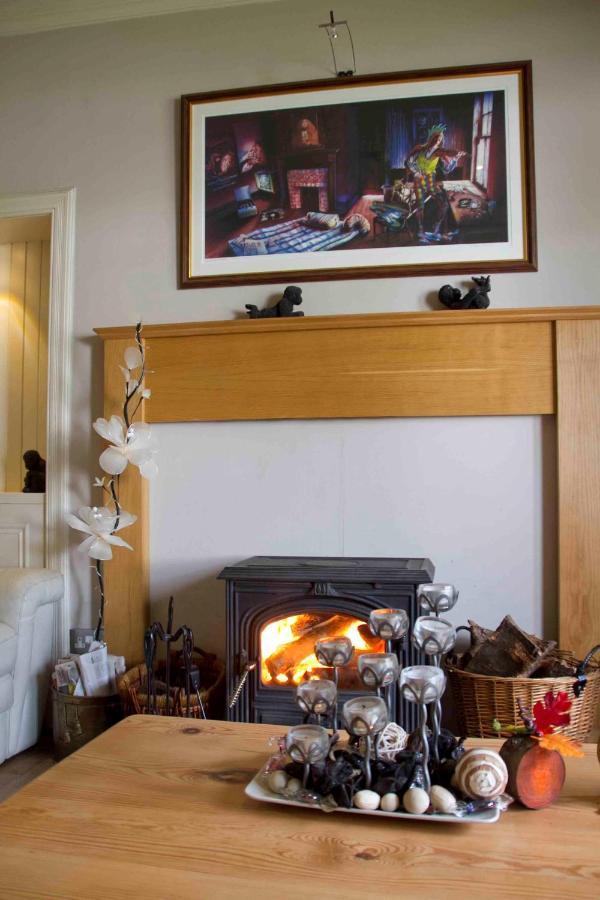 Airlie House Self Catering Villa Strathyre Exterior photo